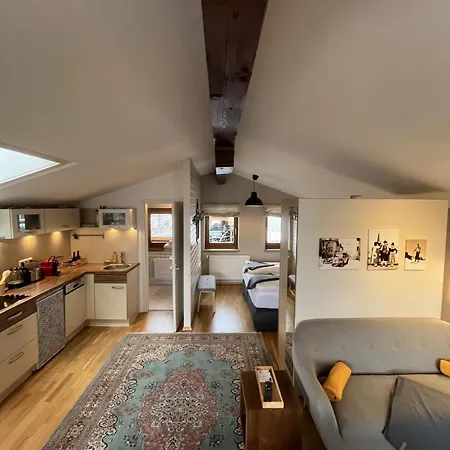 Erika's Haeuschen דירה *